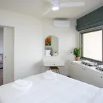 公寓 Palmove Luxurious Beachfront 拉纳卡