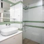 Palmove Luxurious Beachfront 公寓 *