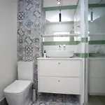 Palmove Luxurious Beachfront 公寓 *