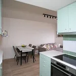 Palmove Luxurious Beachfront 公寓 拉纳卡