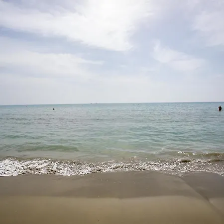 Apartament Palmove Luxurious Beachfront