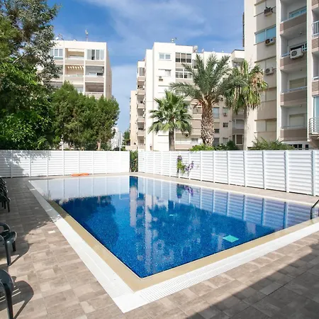 Palmove Luxurious Beachfront Apartament *