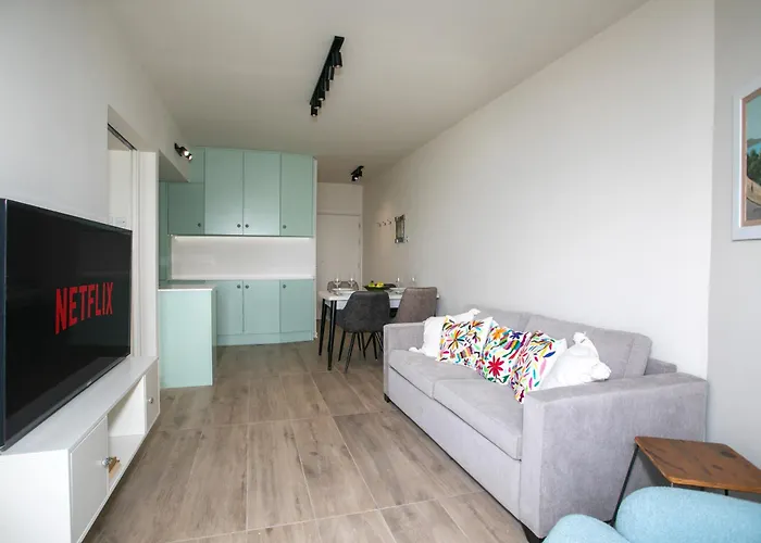 Palmove Luxurious Beachfront * Larnaca