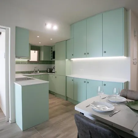 Palmove Luxurious Beachfront