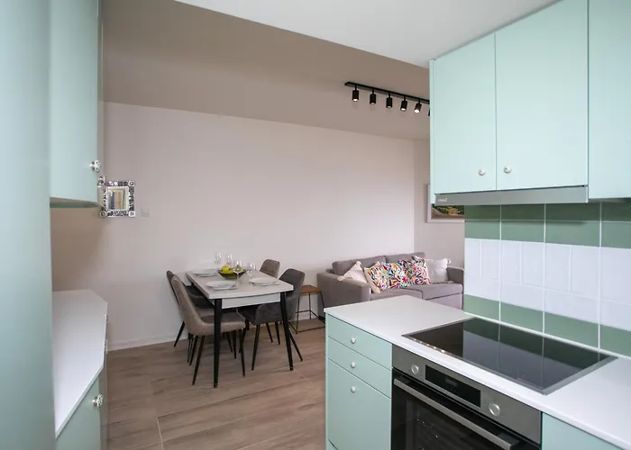 Palmove Luxurious Beachfront Apartamento Lárnaca